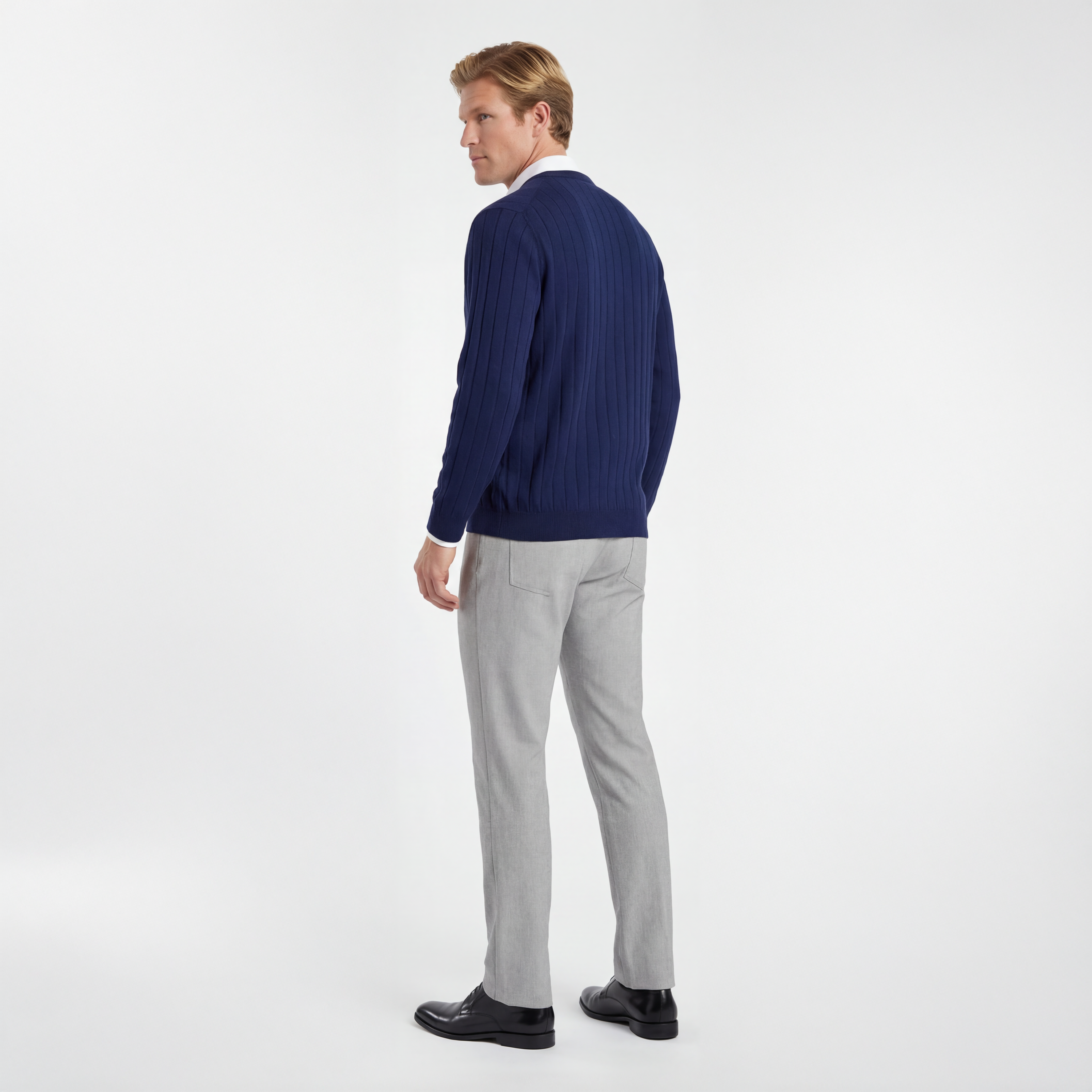 Signature Merino V-neck Pullover Sweater