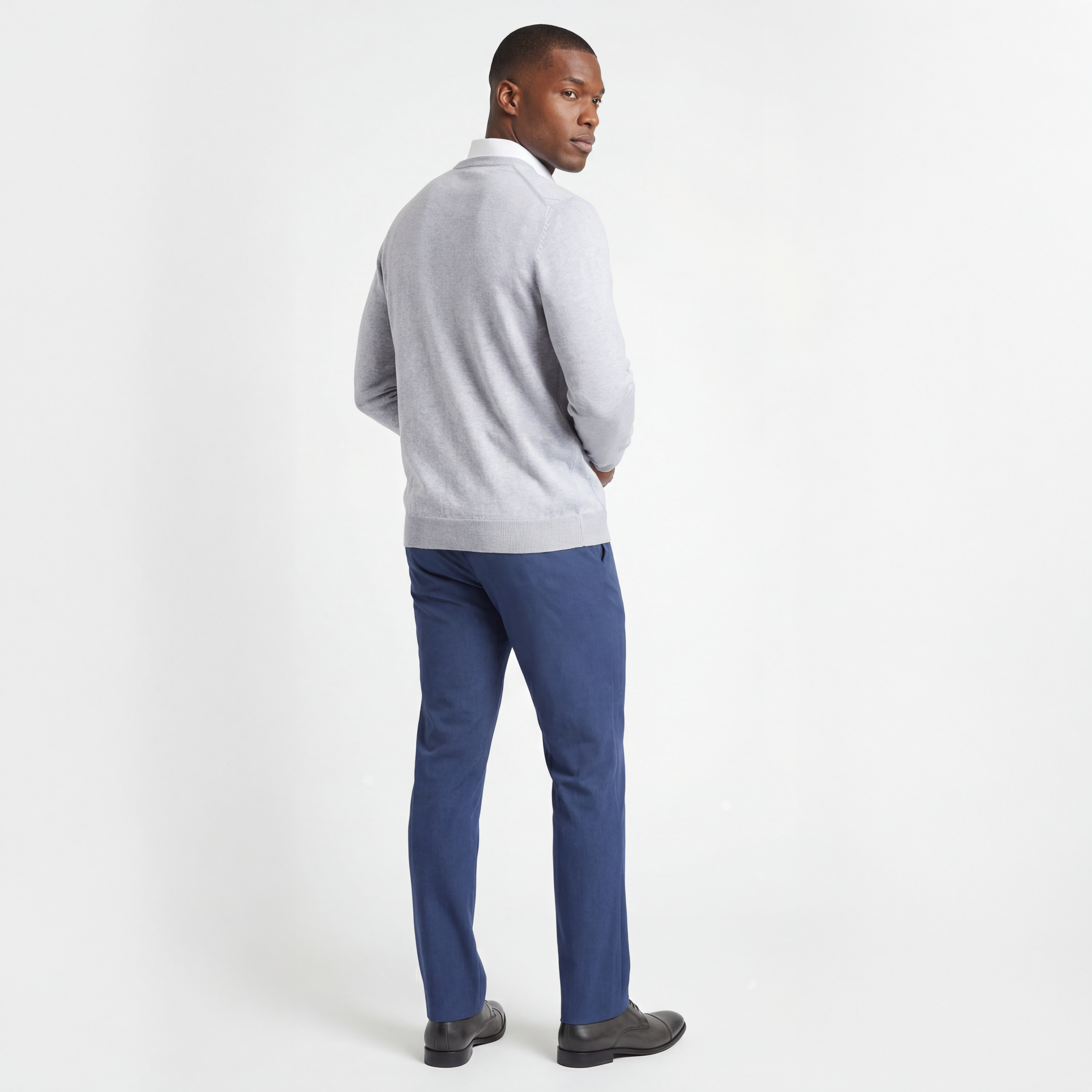 Signature Merino Argyle V-Neck Sweater